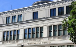 Propozycja zmniejszenia liczby dni wolnych od pracy – senat rozpatrzy petycje