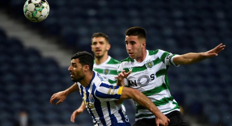 Mehdi Taremi (L) had a number of chances for Porto but was unable to convert them against leaders Sporting