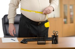 W czasie pandemii statystyczny obywatel przytył 2 kg, ma problem z kręgosłupem