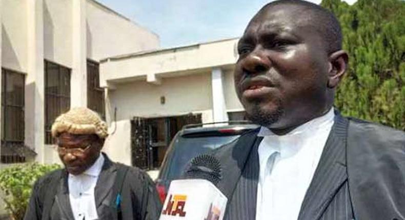 Nasarawa state Attorney General and Commissioner of Justice, Mr Abdulkareem Kana tested positive for Coronavirus prompting other members of the cabinet to embark on self-isolation [thenigerialawyer]