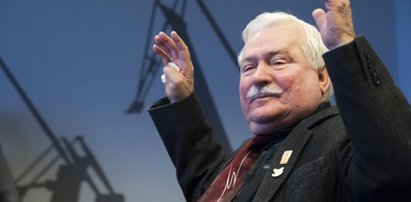 Wałęsa zapowiada "zdecydowaną walkę z tą grupą"