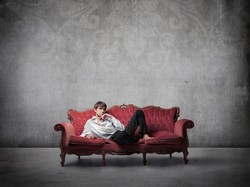 KRUK: polski dwudziestolatek ma średnio 4 tys. zł długu na koncie