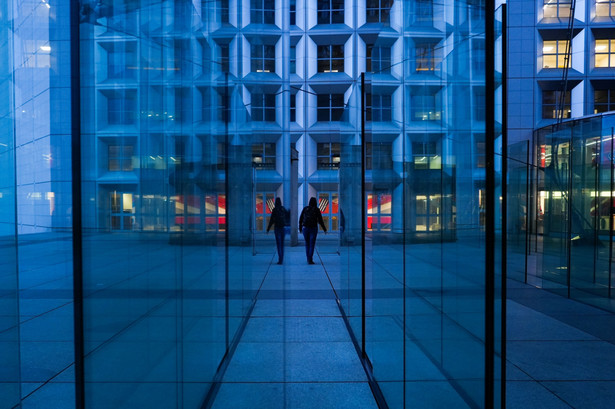 Dzielnica biznesowa La Defense w Paryżu, Francja. 13.03.2023