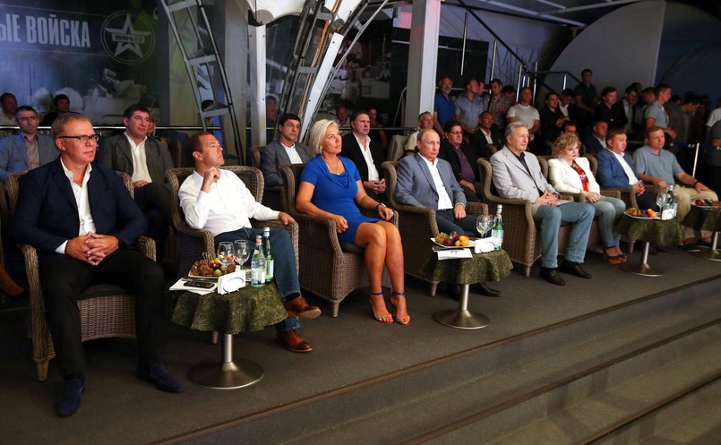 Rosyjskie media coraz głośniej piszą o romansie Władimira Putina z 39-letnią Natalią Ragoziną, znaną na ringu jako Kowalski Młot - informuje tvn24.pl.