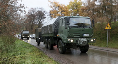 Wypadek ciężarówki wojskowej. Żołnierze trafili do szpitala