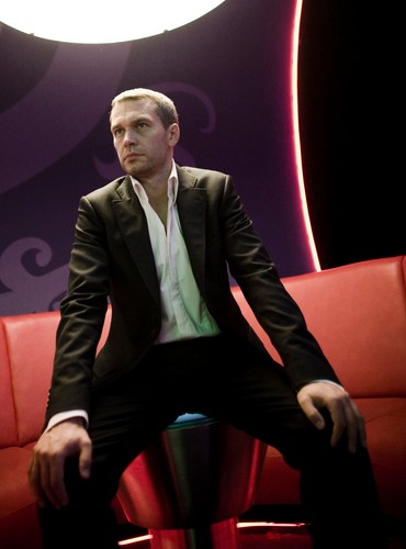 Aktor, na premierze swojego filmu w Multikinie