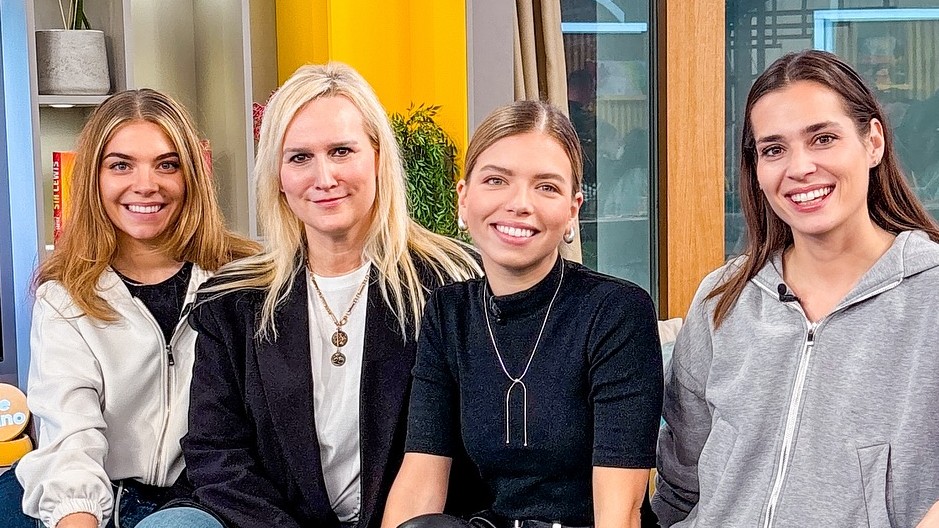 Zľava moderátorka Simona Ondrušková, vedúca PR oddelenia TV Markíza Andrea Macáková, herečka Kristína Sisková a moderátorka Lucia Hlaváčková.