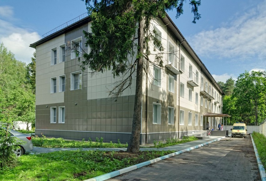 Glavna zgrada bolnice u Star Sitiju