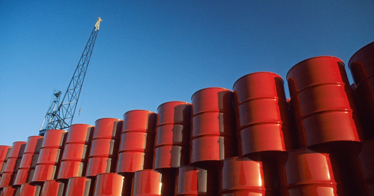 Goldman Sachs warns that oil could crash under $40 in an 'extreme ...