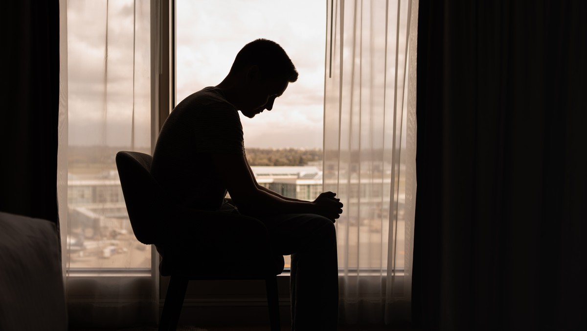 Psychiatra Henrik Walter wyjaśnia, jak radzić sobie z kryzysami i mówi o 'szczepionce przeciwko stresowi' [Źródło: Onet]