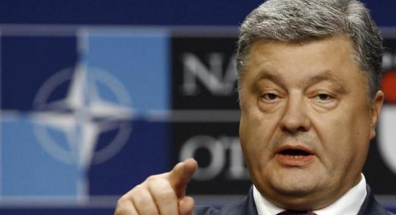 Ukraine's president seeks talks with Putin, Western leaders amid tensions