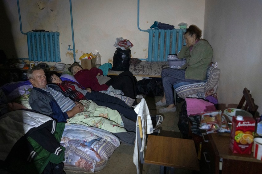 Civili iz Sudže su se sklonili u podrum tokom napada