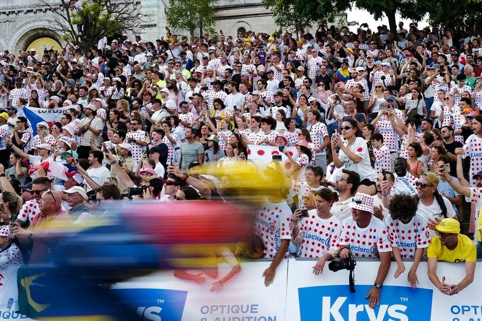 U Francuskoj su ponosni na tradiciju najveće biciklističke trke na svetu | Foto: REUTERS/Sarah Meyssonnier