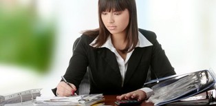 Kontrolerom z fiskusa należą się dokumenty i … oddzielny pokój