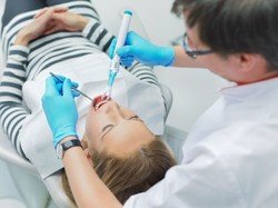 Czy kobiety w ciąży powinny bać się dentysty?