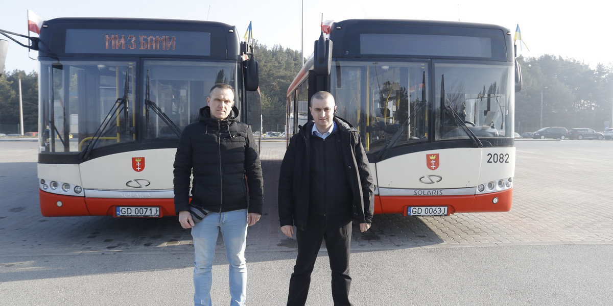 Arkadiusz Gunther (37 l.) i Krzysztof Bulkowski (49 l.), gdańscy kierowcy, którzy odwiozą na Ukrainę dwa gdańskie autobusy. 