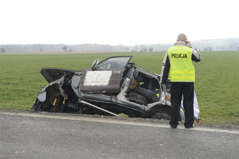 Tragiczny wypadek. Zginęły 4 osoby