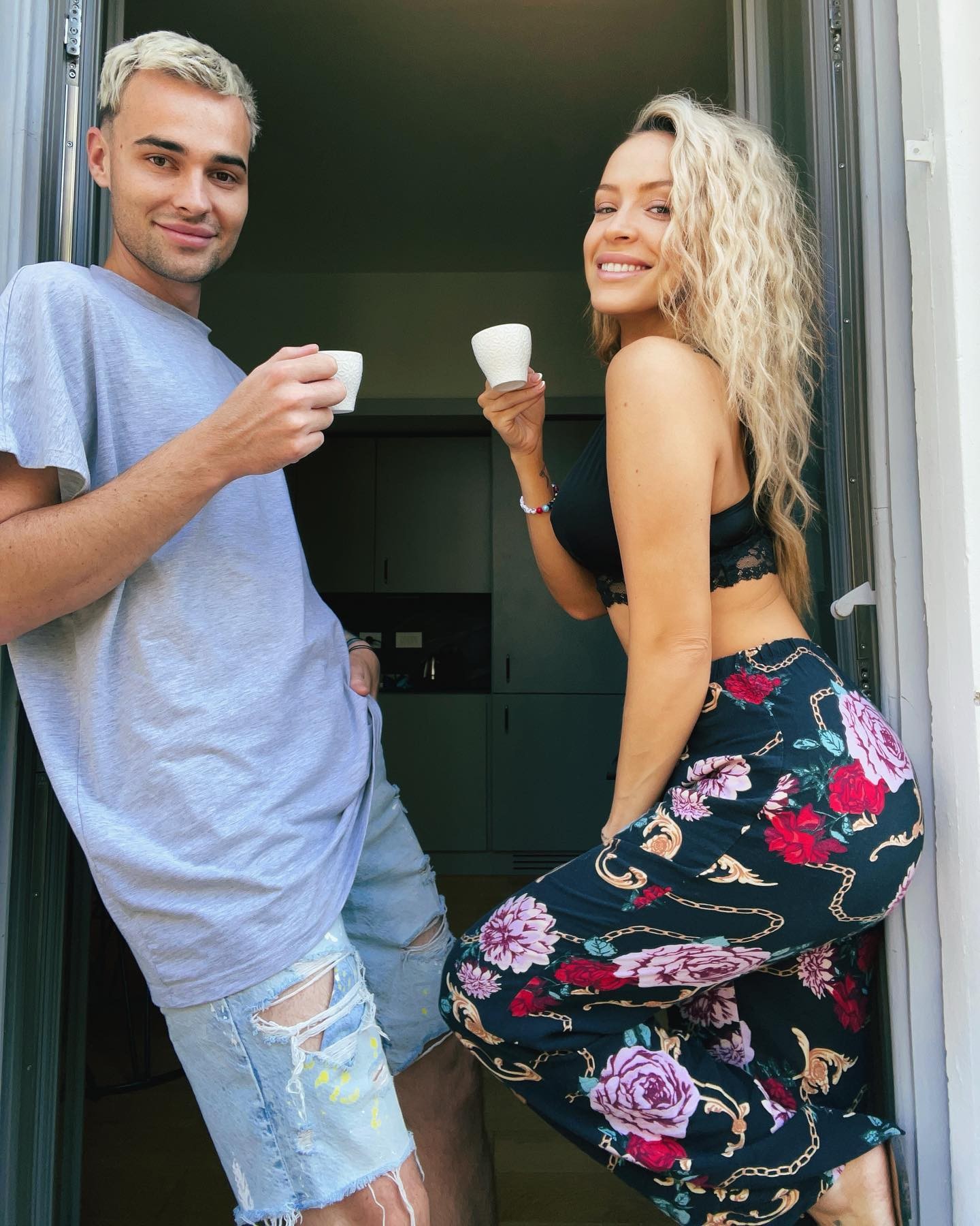 Dominika a Jirko sa šťastlivo dostali do Milána.