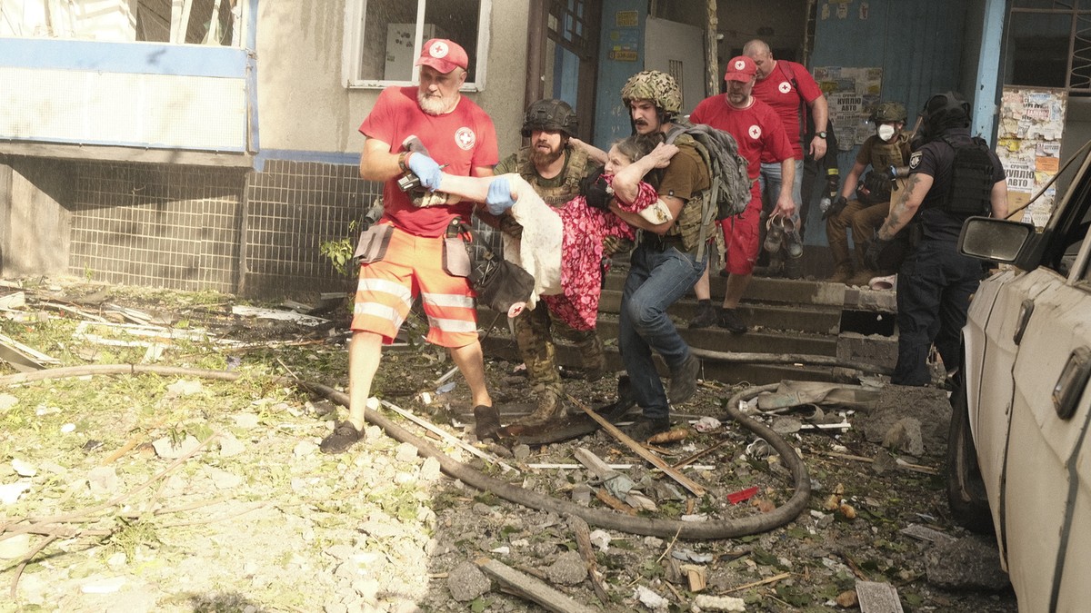 Megint siklóbombákkal támadták az oroszok Harkivot: hat ember meghalt, köztük egy 14 éves lány