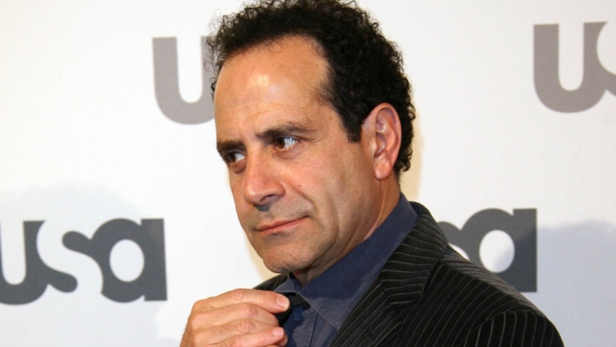 Tony Shalhoub dołączył do obsady nowego filmu Michaela Baya, "Pain and Gain". Reżyser zatrudnił też supermodelkę Bar Paly.