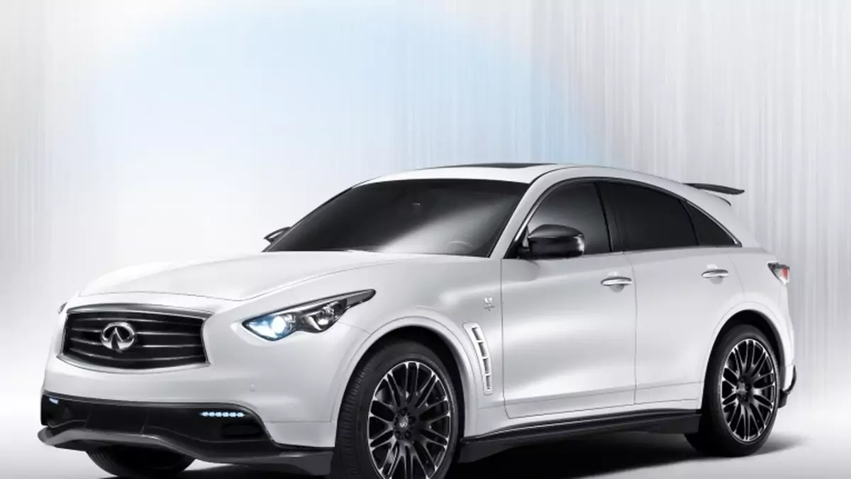 Infiniti FX przyprawione przez Sebastiana Vettela