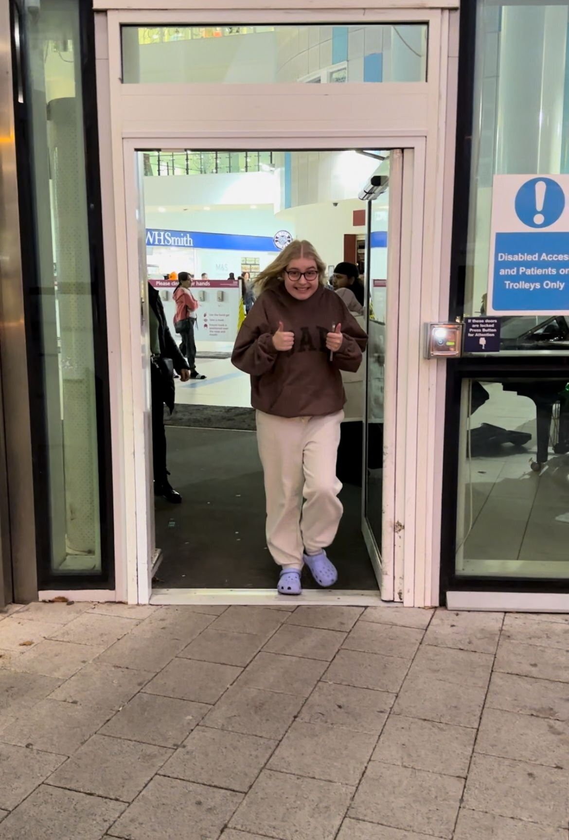 Mladej dievčine zmenilo život vážne ochorenie.