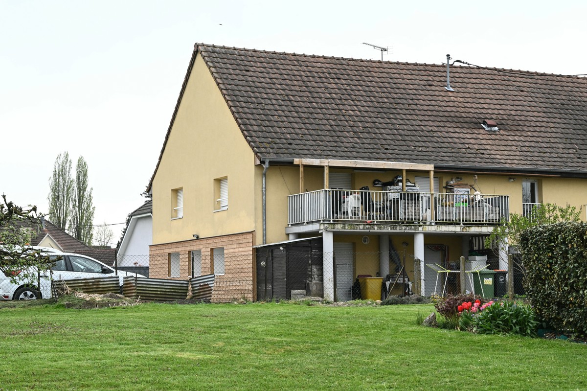 Zamknął 9-latka w aucie na rok. Chłopiec był skrajnie wycieńczony