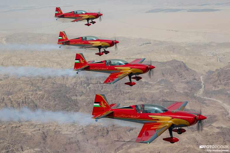 Royal Jordanian Falcons w akcji nad Jordanią