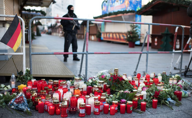 Poszukiwany przez niemiecką policję Tunezyjczyk kontaktował się z islamistą z IS