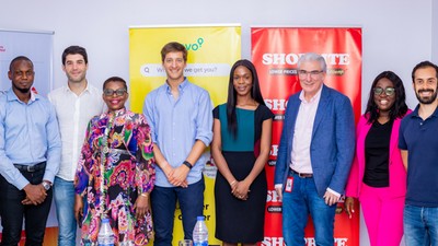 Kolawole Adeniyi, Head of Q-commerce for Glovo Nigeria; Lorenzo Mayol, Brands Ads Director for Glovo Africa, Vivien Iberi, Operations Excellence Manager for Retail Supermarkets Nigeria, Oscar Pierre, CEO and Co-Founder of Glovo, Tosin Olukoya, Strategy Manager for Retail Supermarkets Nigeria; Hubertus Rick, CEO for Retail Supermarkets Nigeria; Bunmi Adeleye, Chief Strategy Officer for Retail Supermarkets Nigeria and Mauricio Gomez, Chief Strategy Officer for Glovo at the signing of a Memorandum of Understanding between Glovo and Shoprite Nigeria on May 11, 2023.