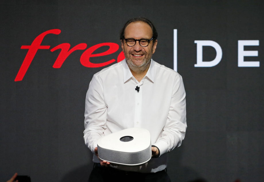  Xavier Niel, założyciel Grupy Iliad, prezentuje nową wersję Freeboxa.