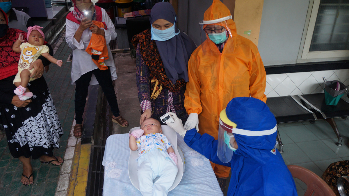 Indonezja. Nieoczekiwany skutek pandemii: baby boom i nietypowa reakcja władz