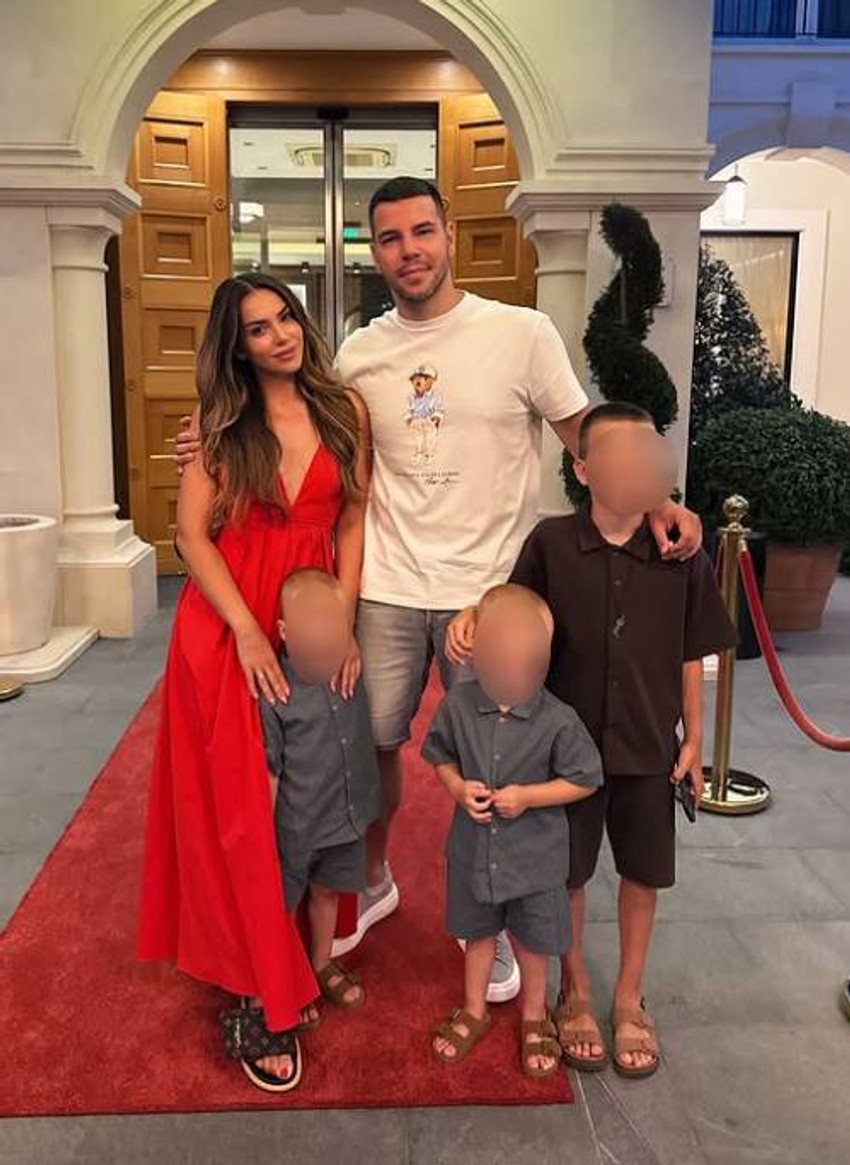 Ivana Pavković sa mužem i decom