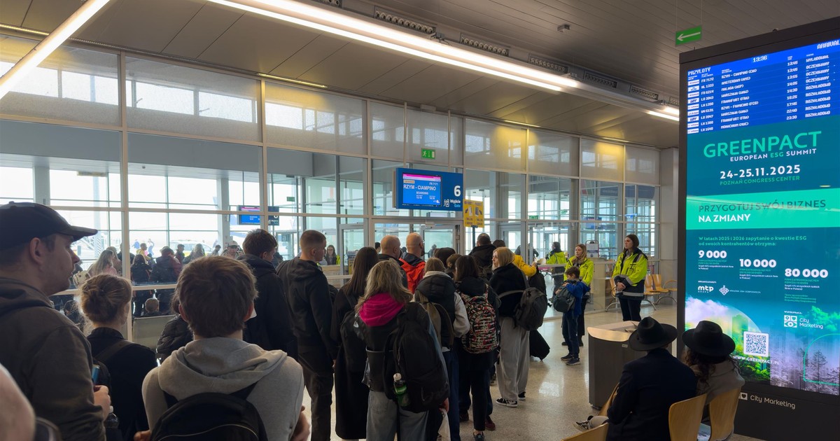 Złe wieści dla pasażerów. Linie lotnicze mogą nie wypłacać odszkodowania za opóźnienia