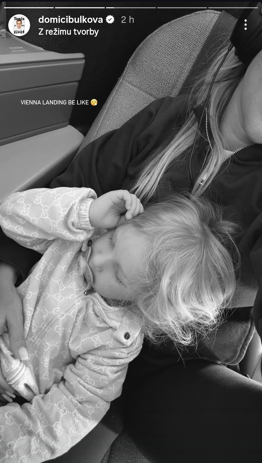 Dominika Cibulková a jej dcéra Nina. 