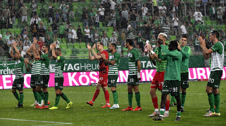 Hosszú idő után ismét népes nézősereg előtt vonulhat ki a Groupama Aréna gyepére a Ferencváros /Fotó: MTI/Illyés Tibor