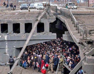 Rozpoczęła się ewakuacja cywilów z miast Sumy i Irpień