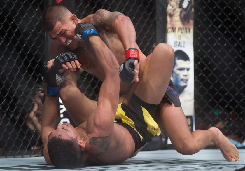 Anthony Pettis przeżył horror. Gwiazdorowi UFC spłonęły samochody