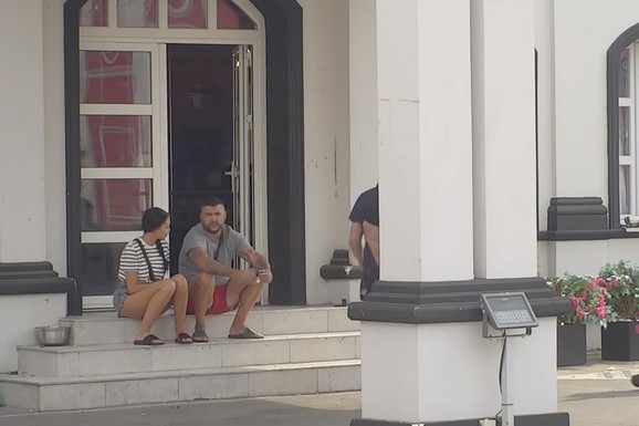 DRAMA U ELITI Asmin Durdžić sumnja da je Maja Marinković TRUDNA, ispao opšti karambol, tera je da uradi TEST