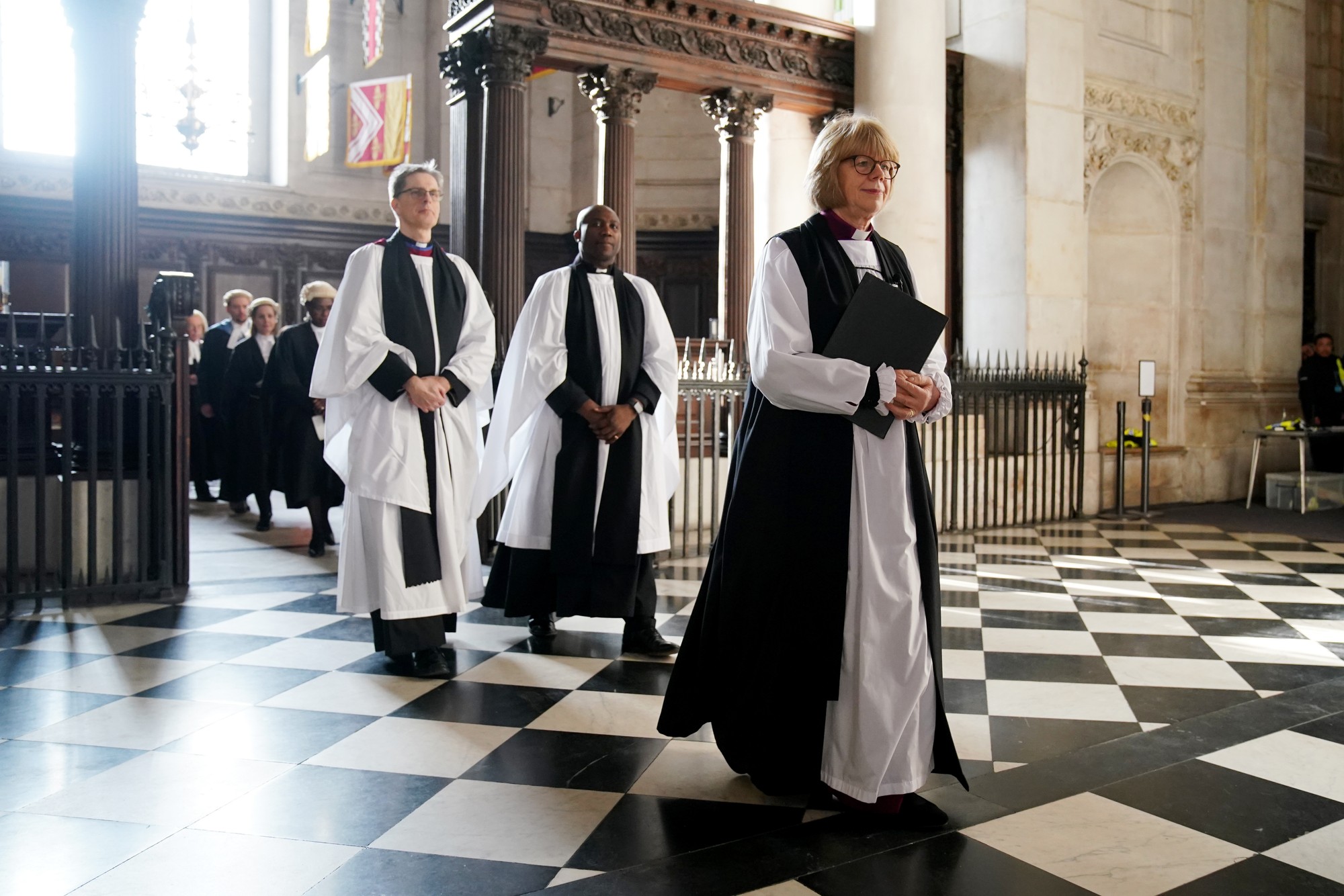 Novou anglikánskou arcibiskupkou z Canterbury sa stala Sarah Mullallyová.