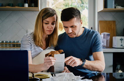 Jak spłacić długi i nie zbankrutować? Przydatne porady