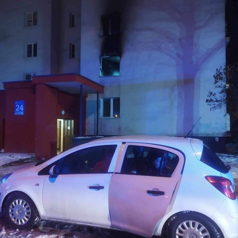 Ogień gasiło 17 strażaków