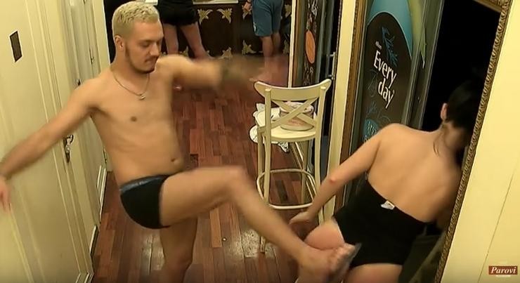 PAROVI (rijaliti program ) -hoće li "nadmašiti" sve "viđeno"? - Page 20 SV5k9lMaHR0cDovL29jZG4uZXUvaW1hZ2VzL3B1bHNjbXMvTlRBN01EQV8vNDJhMzlkNTQ5YWI5NThhZDljYTk3MGU1NWE4ZWMyZTMuanBlZ5GTAs0C5ACBoTAB