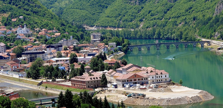 Avantura od Šargana do Drine i Tare: Šarganska osmica, Andrićgrad i Perućac