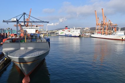 Deszcz pięniedzy z Unii na kolej i drogi. Zyska także port w Gdyni