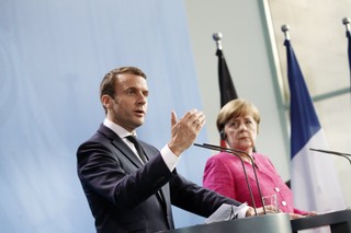 Prasa o spotkaniu Macron-Merkel: Dobra atmosfera, ale są różnice