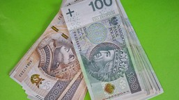 nowe świadczenie dla seniorów: 2150 zł miesięcznie. decyduje średni miesięczny dochód