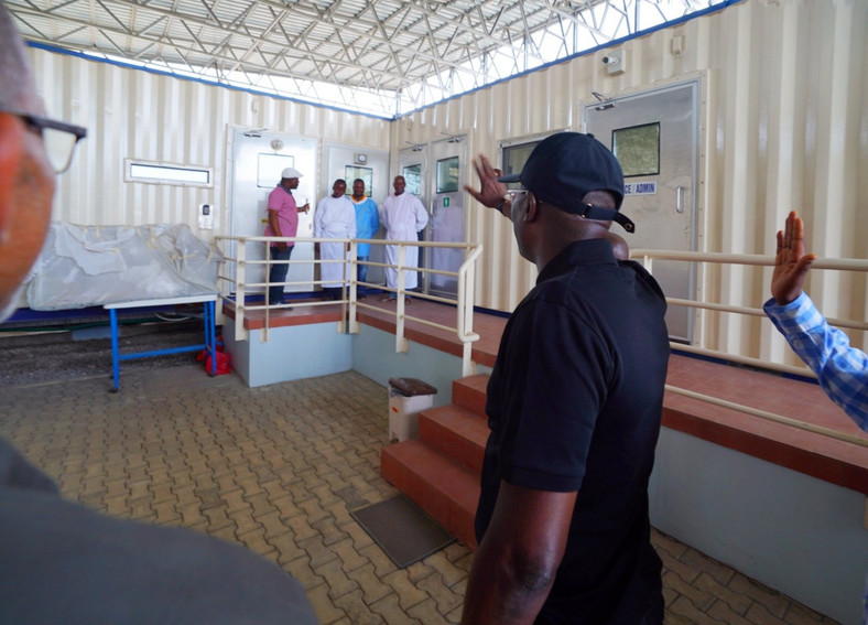 Lagos state Governor, Babajide Sanwo-Olu during a visit to the Infectious Disease Hospital in Yaba where the Coronavirus index patient is being managed. [Twitter/@jidesanwoolu]