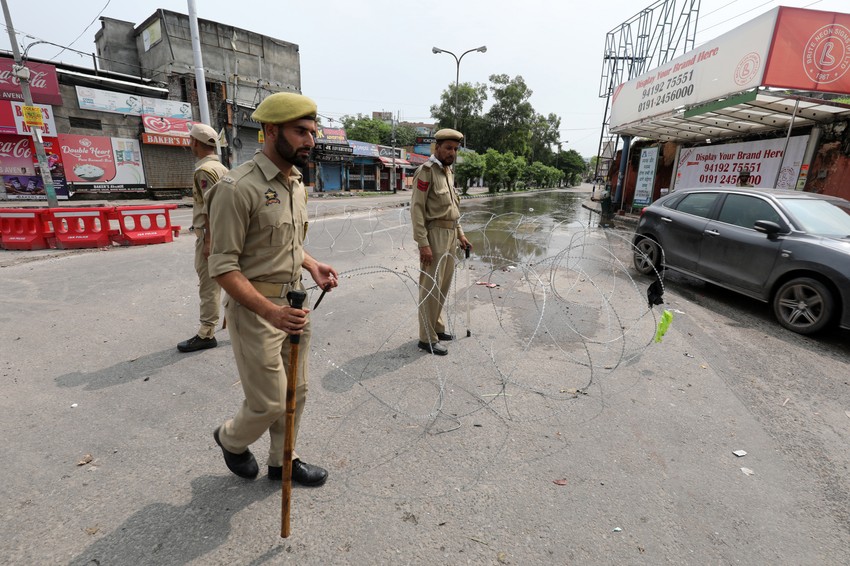 U Kašmiru zaveden policijski čas