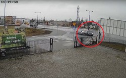 Cud w Śremie. Zobacz, jak pieszy oszukał przeznaczenie